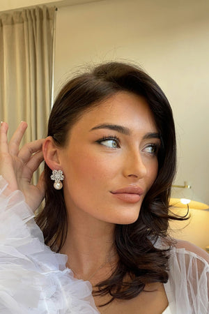 LIZ PEARL EARRING