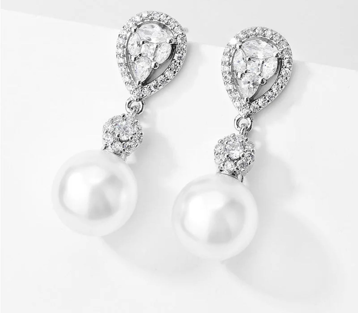 ISLA CRYSTAL PEARL DROP EARRINGS