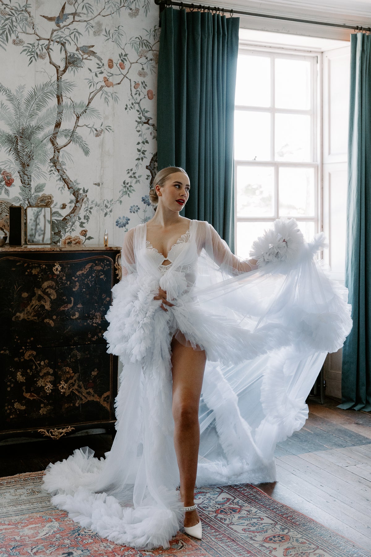 LAYLA BRIDAL ROBE set